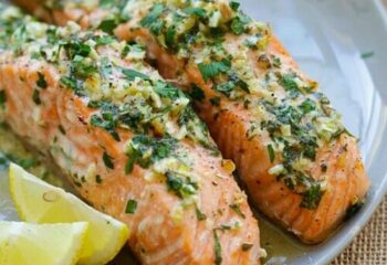 Keto Lemon Herb Salmon