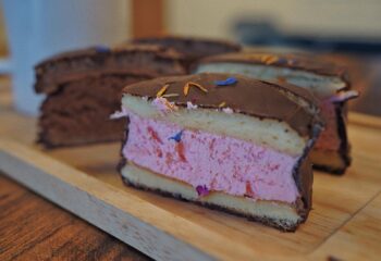 Zero-Sugar Mochi Strawberry Pie